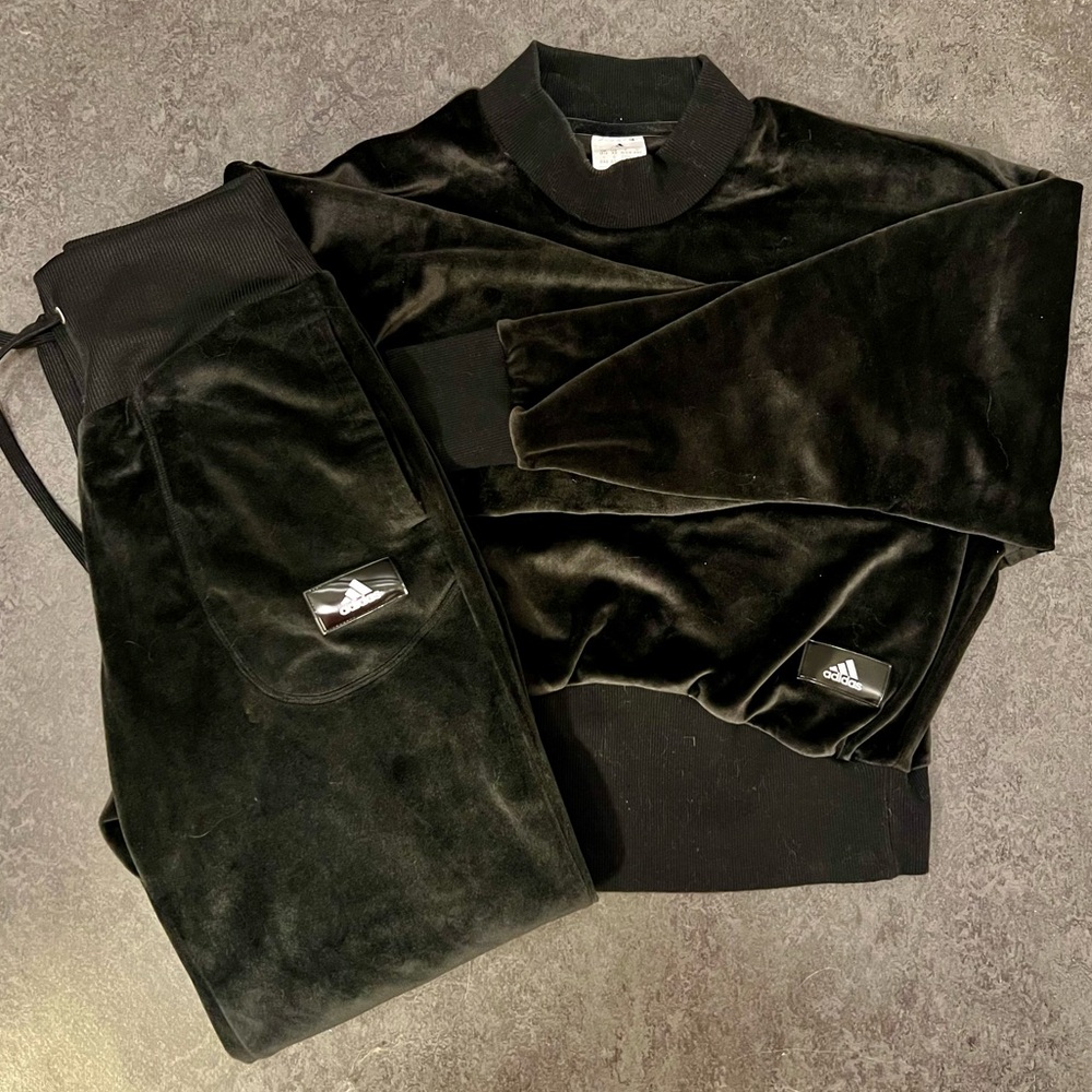 Adidas Velour Sweatsuit - Picture 8 of 8